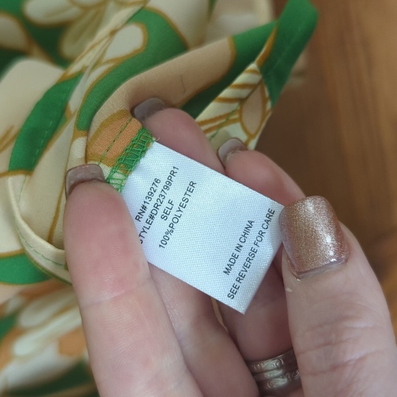 DR2 Floral Flowy Top Rear V Neck Size Women's S - Picture 5 of 7